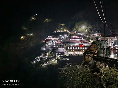 Hotel katra