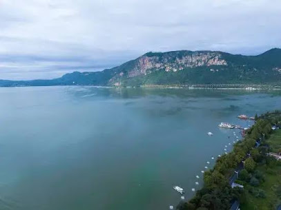 云上四季酒店（昆明滇池路南亚风情园店）