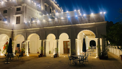 Neemraana Hotel