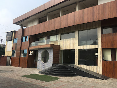 OYO 29950 Hotel ML Pride