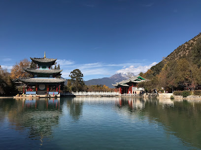 Long Rui Hao Ting Hotel