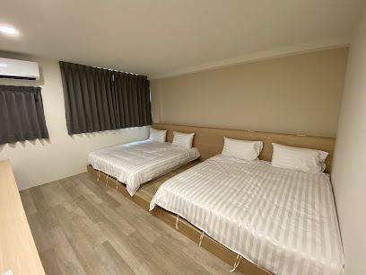 橙居-台南安平包棟民宿-泡湯池-麻將-停車方便-加大雙人床