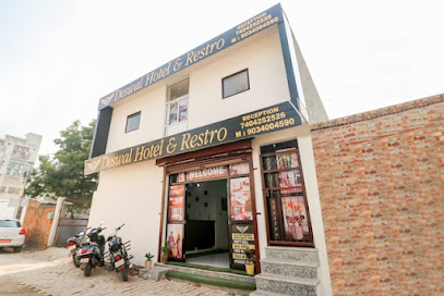 OYO Flagship 78481 Deswal Hotel