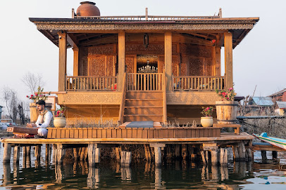 Sukoon Houseboat