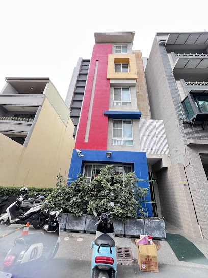 唯樂親子民宿-家庭親子特色住宿 人氣積木芭比主題 火車站花園夜市 赤崁樓安平古堡周邊(優質推薦必住)