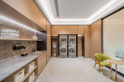 Zhaotong Jintu Business Hotel