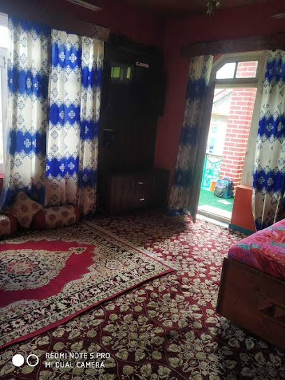 POP Zargar Home Stay