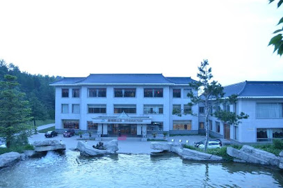 小陇山植物园山庄