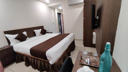 Hotel Golden Rays
