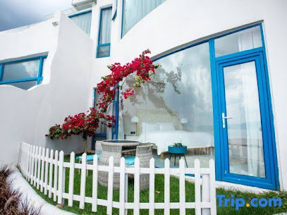 Fuxian Lake 25 degrees Blue Hotel