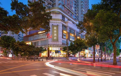 Yingshe Light Luxury Hotel