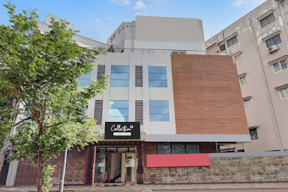 Super Collection O by OYO jagadamba Junction near Beach Road