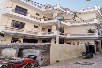 Aayna palace