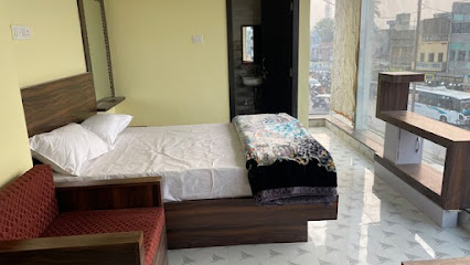 OYO 84854 Hotel Shanti Palace