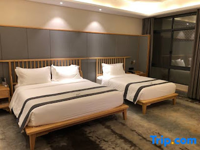 Huaya Fenglin Hotel