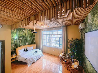 Hechi Yijia Fashion Theme Apartment