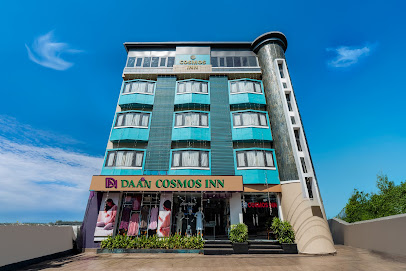 Daan Cosmos inn