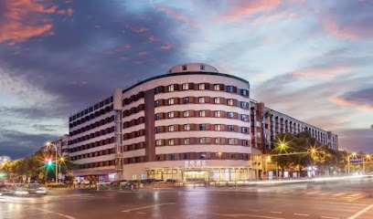 Man Xin Zhangjiagang Pedestrian Street Hotel