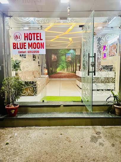 Hotel Blue Moon
