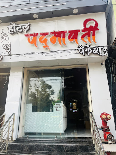 Hotel Padmawati Palace
