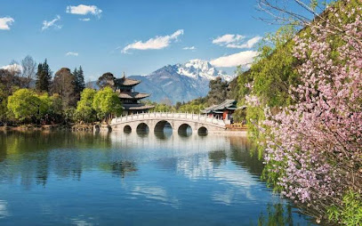 谷得汇·雪山语会所