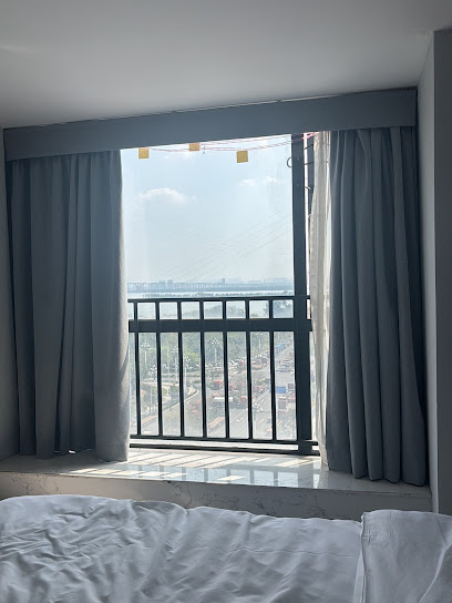 Lingang ATM Yunyu Hotel