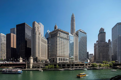 LondonHouse Chicago, Curio Collection by Hilton
