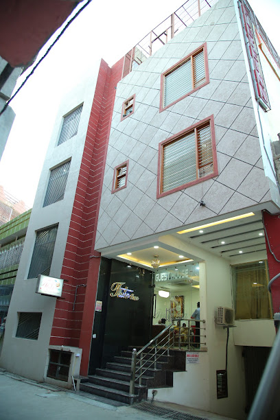 Flute Inn Guesthouse and Restaurant