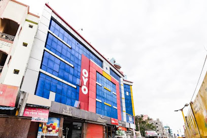 OYO 22478 Hotel Gayathri Grand