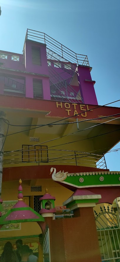 OYO 71434 Hotel Taj