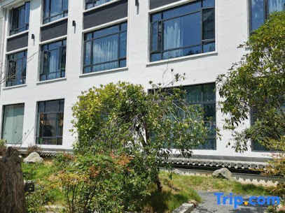 Jingshan Courtyard Boutique Hostel