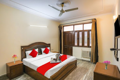 Hotel O Av Homes Near Aravali Biodiversity Park