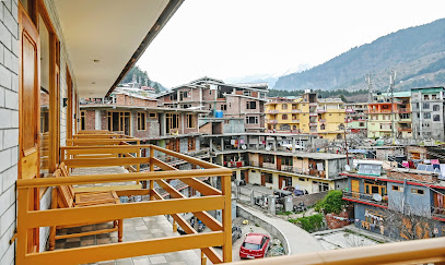 Treebo Dev With Valley View, Mall Road
