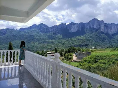 Floating Life Half Day Homestay