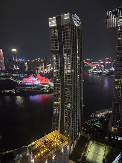 重庆高空云郎江景酒店