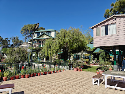 Villa Mountain Crest w/ Outdoor Pool - Villa in Kasauli