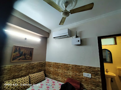 Hotel Dhabhai's