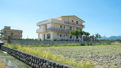 田园河畔