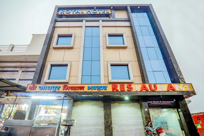 OYO 64424 Hotel Royal