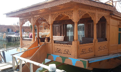 Iram Houseboats
