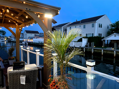 Waterfront Villa Salgado New York