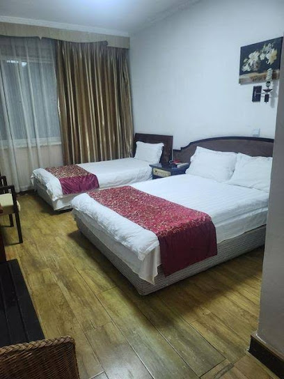 Chuyun Hotel