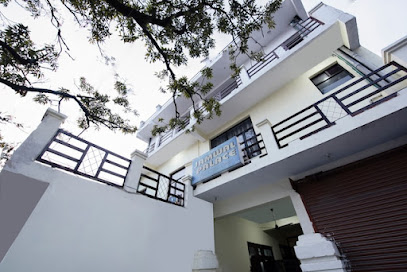 OYO Jamwal Palace