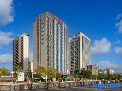 Hampton by Hilton Jiujiang Eight Mile Lake