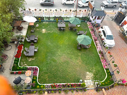 Hotel Lake View Kashmir