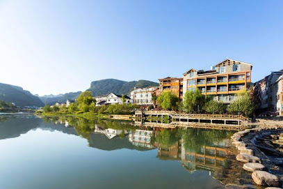 Leadingmen Hotel