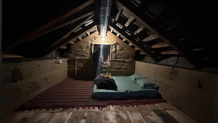 MANSA HOMESTAY