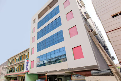OYO Hotel Apple Grand