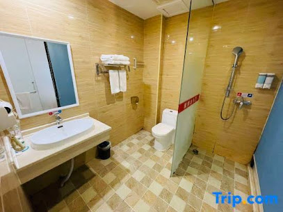 Yixuan Fashion Hotel Guigang