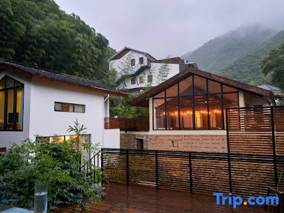 Yishan Yishui Holiday Hotel